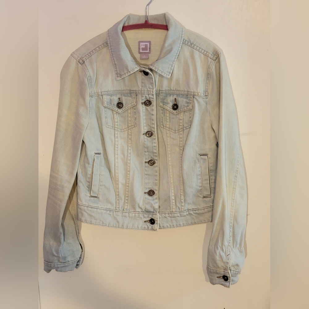 JcPenney Light Wash Denim Trucker Jacket Size  Small